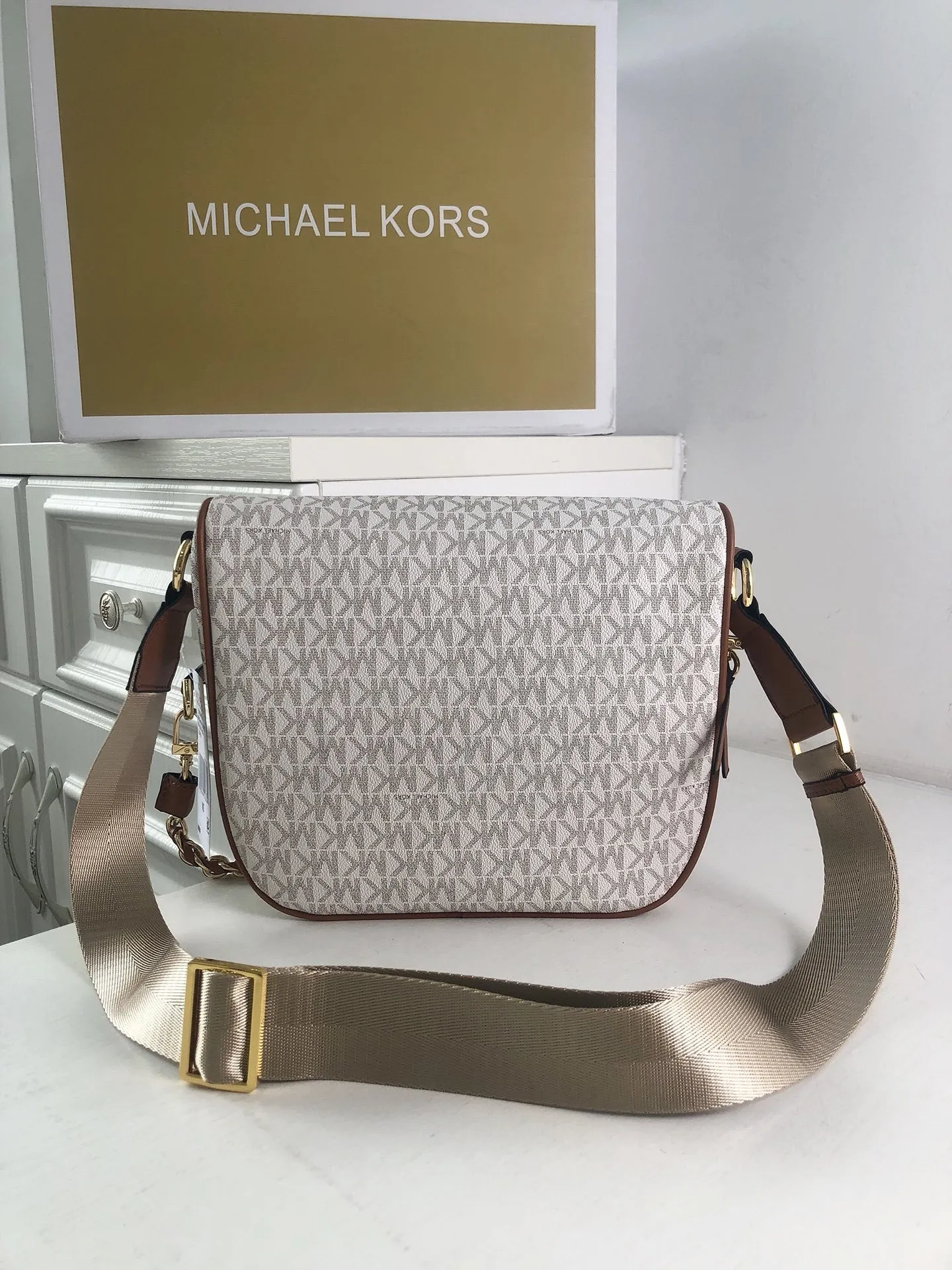 All Categories Official Website "Brand Women's Bags" Women's Bags 💙 MK 2023 New MK Crossbody Bag
